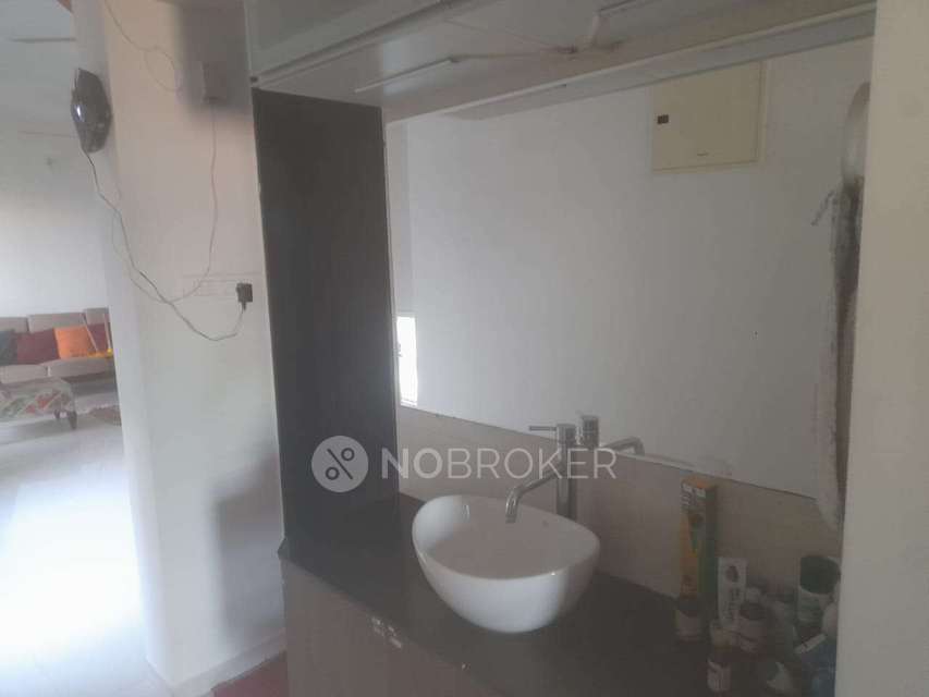 3 BHK Flat In Crystal 33 Keshavkunj for Rent  In Mundhwa