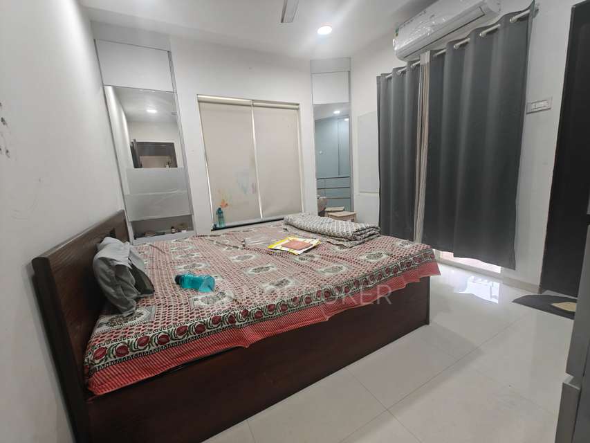 3 BHK Flat In Crystal 33 Keshavkunj for Rent  In Mundhwa