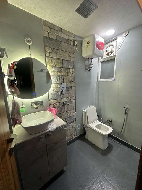 3 BHK Flat In Krishna Apartment  For Sale  In Mahavir Enclave