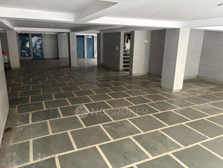 4+ BHK Flat For Sale  In Shakti Nagar