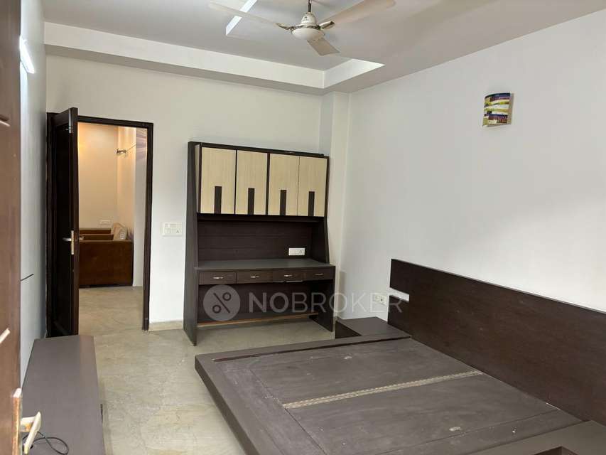 4+ BHK Flat For Sale  In Shakti Nagar