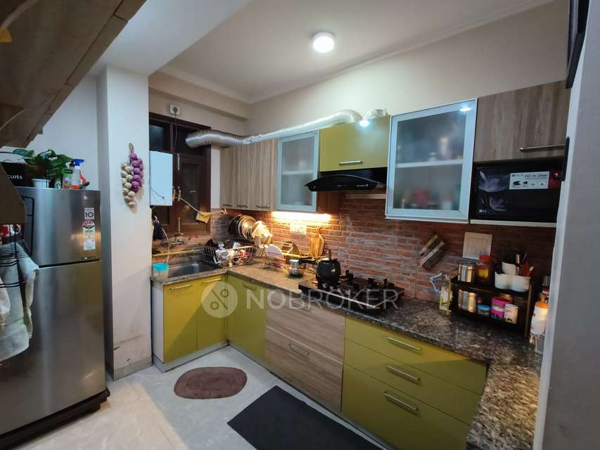 3 BHK Flat In Chattarpur For Sale  In New Delhi Chattarpur