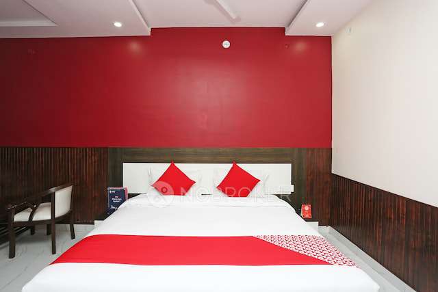 PG for Girls in Sector 95a