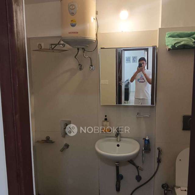 2 BHK Flat In Ruparel Orion For Sale  In Chembur