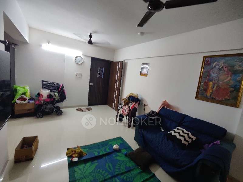 1 BHK Flat In Galaxy Apartment For Sale  In Vile Parle