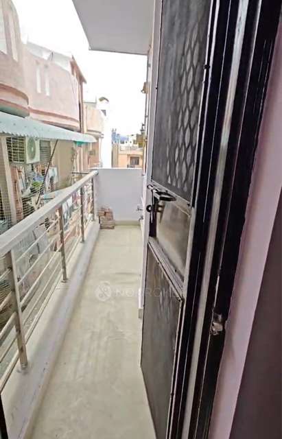 2 BHK Flat In Shiv Apartment For Sale  In Mahavir Enclave