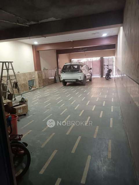 Showroom in Nangloi , Delhi for sale 