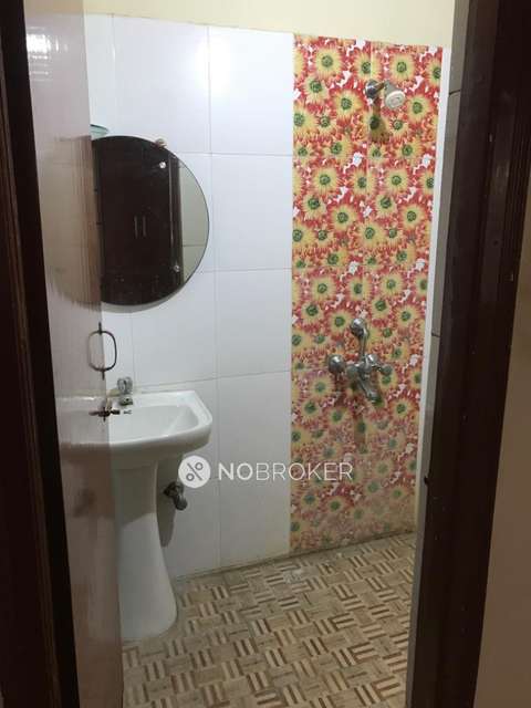 2 BHK Flat In Tulsi Garden For Sale  In 2 Bhk Flat  For Rent  In Tulsi Garden In Manikonda 