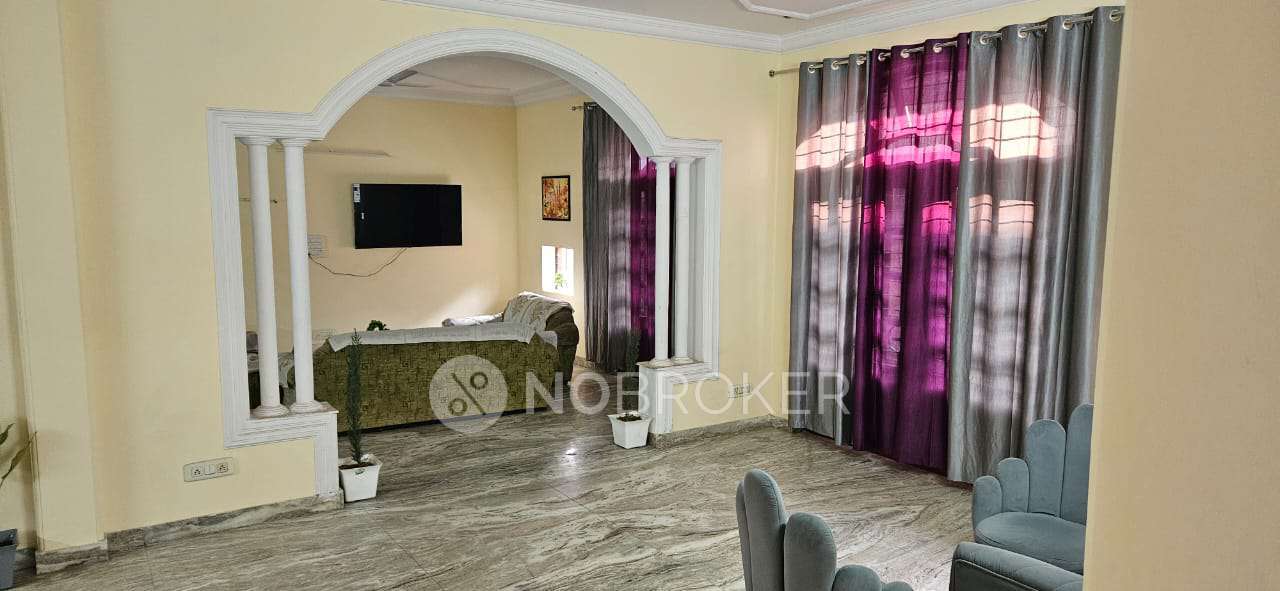 PG for Boys in Sector 13