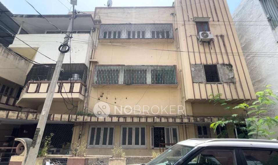 4+ BHK House For Sale  In Lakdi-ka-pool