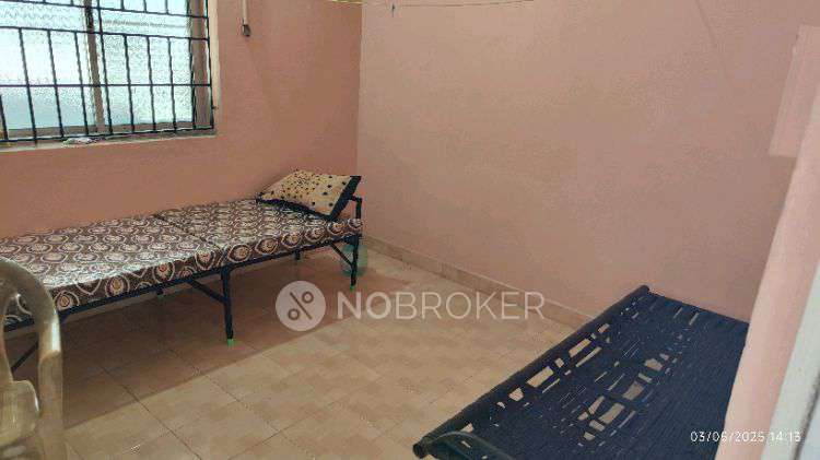 PG for Boys in New Perungalathur