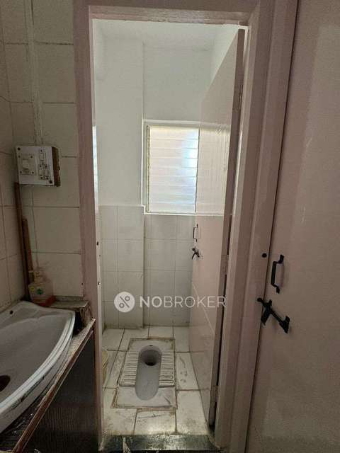 1 BHK Flat In Standalone Builidng for Rent  In Shivane