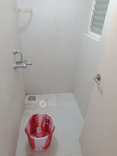 2 BHK Flat In Embassy Residency For Sale  In Perumbakkam