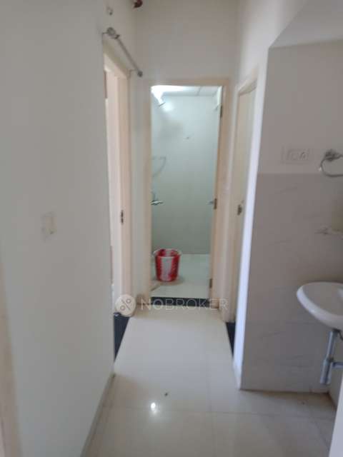 2 BHK Flat In Embassy Residency For Sale  In Perumbakkam