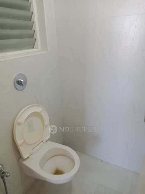 2 BHK Flat In Embassy Residency For Sale  In Perumbakkam