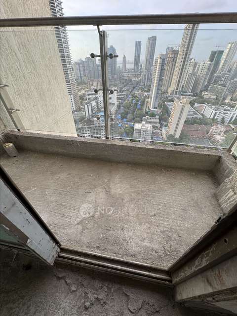 2 BHK Flat In Chandak Cornerstone For Sale  In Worli 