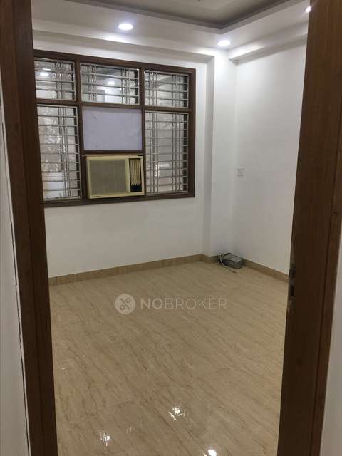 4+ BHK Flat For Sale  In Dwaraka