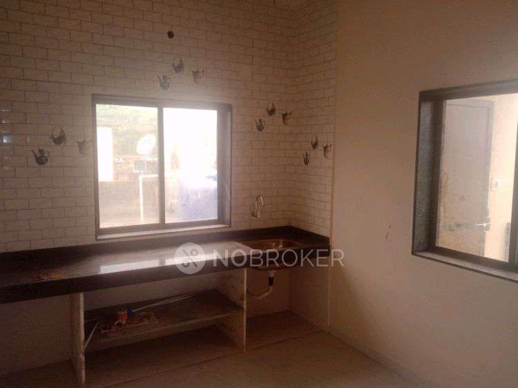 Industrial Building in  Kurla, Mumbai for Rent 