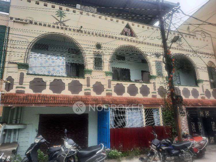 4+ BHK House For Sale  In Dubai Gate, Old Bowenpally
