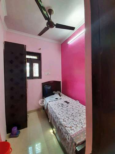 PG for Girls in Shakarpur