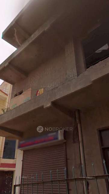 4+ BHK Flat For Sale  In Yusufpur