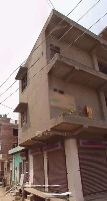 4+ BHK Flat For Sale  In Yusufpur