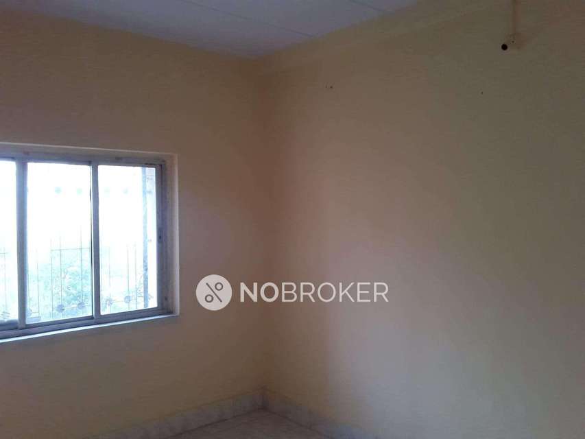 2 BHK Flat In Hill View Chs Ltd For Sale  In Goregaon East