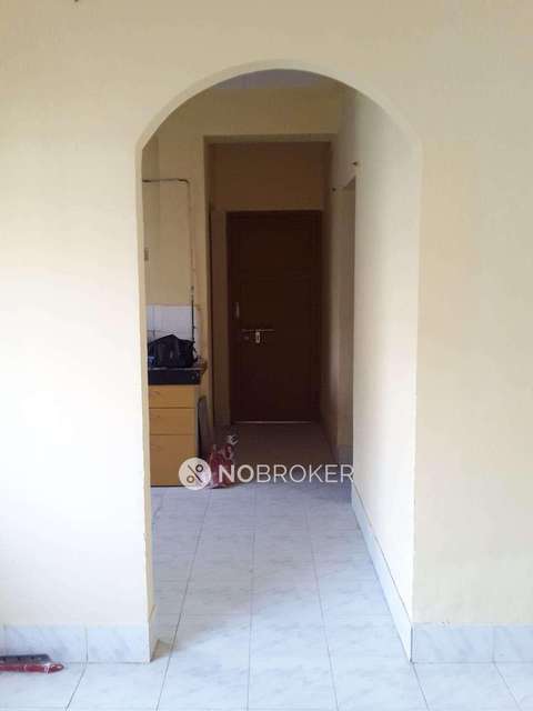 2 BHK Flat In Hill View Chs Ltd For Sale  In Goregaon East