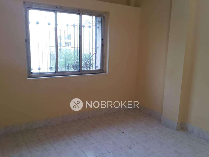 2 BHK Flat In Hill View Chs Ltd For Sale  In Goregaon East