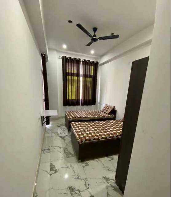 PG for Girls in Niksam Girls Pg Noida Sector 63