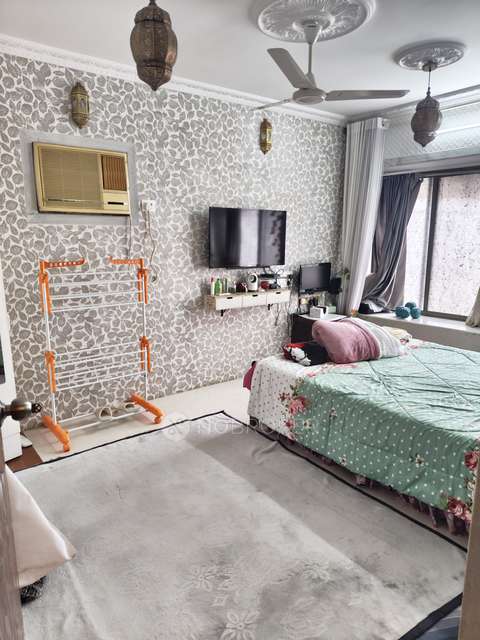 2 BHK Flat In Tulips Chs Limited For Sale  In Santacruz East