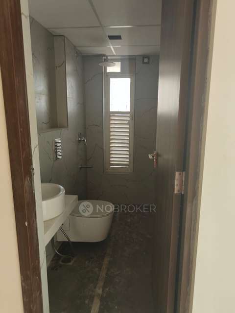 2 BHK Flat In Sahyog Oshi For Sale  In Oshiwara