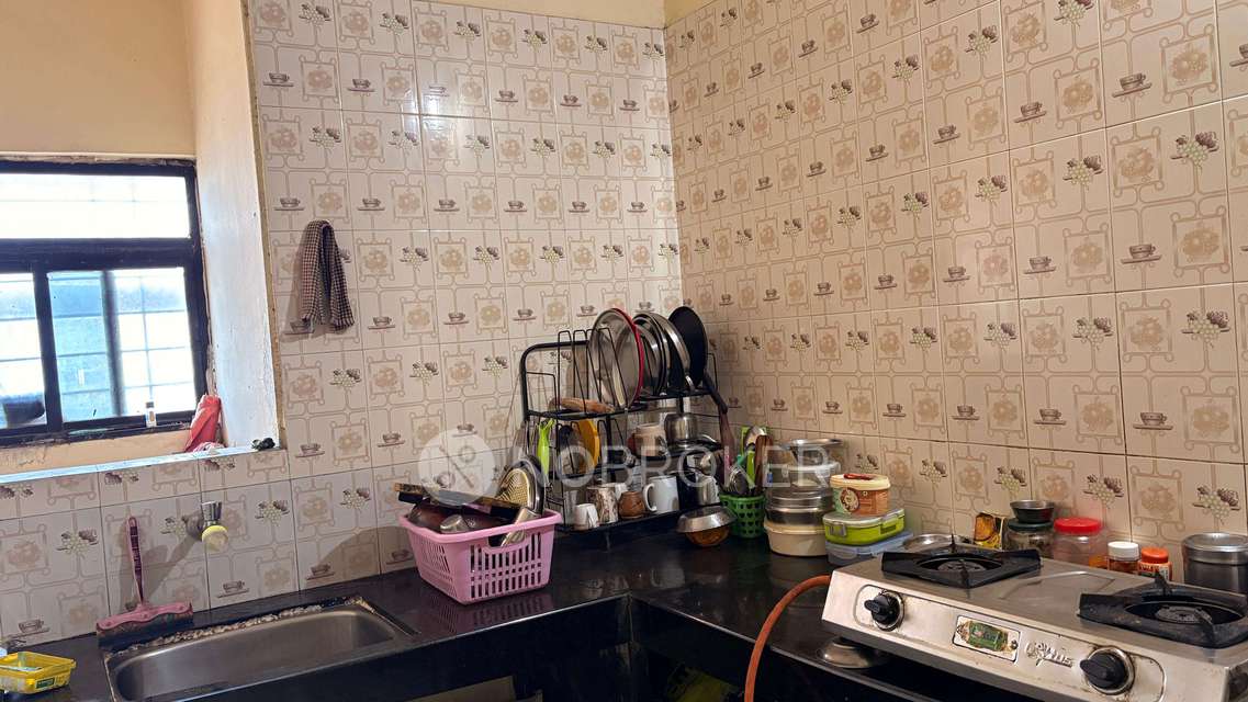 Shared Room for Female In 2 BHK  In Patil Heights In Bavdhan