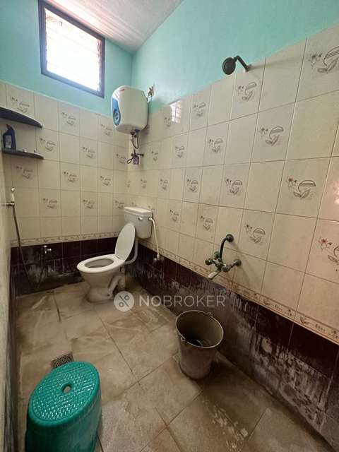 3 BHK Flat In Sri Vignesh Flats For Sale  In Madipakkam