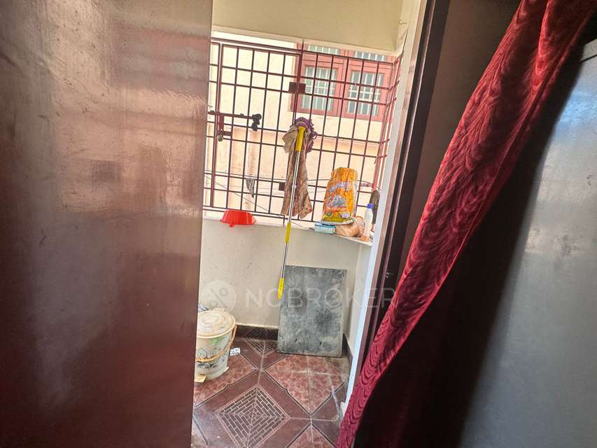 3 BHK Flat In Sri Vignesh Flats For Sale  In Madipakkam