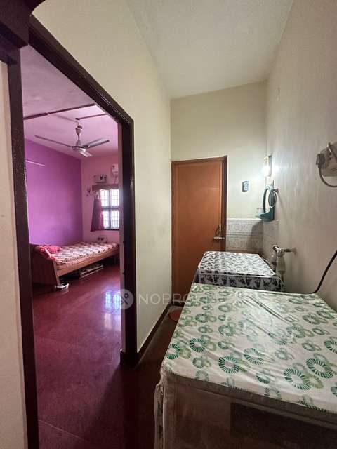 3 BHK Flat In Sri Vignesh Flats For Sale  In Madipakkam