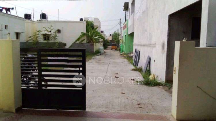 2 BHK Flat In Praney Square For Sale  In Madambaakam 