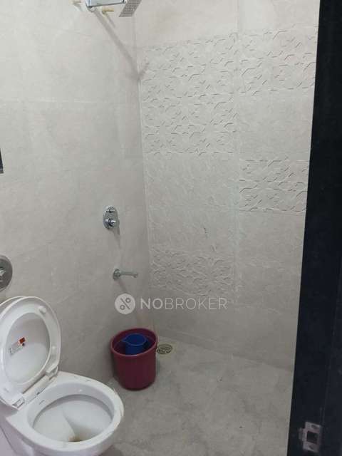 1 BHK Flat For Sale  In Kandivali East