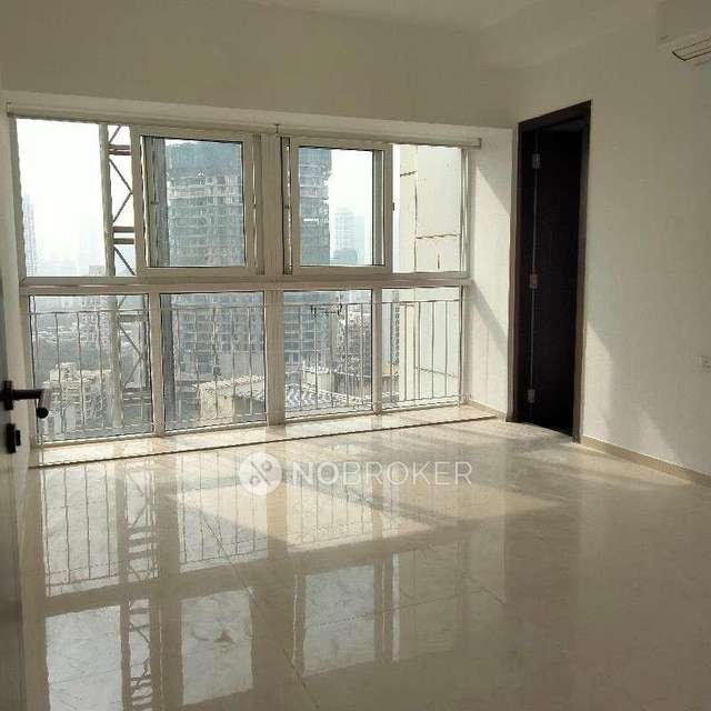 2 BHK Flat In Ruparel Ariana For Sale  In Parel East