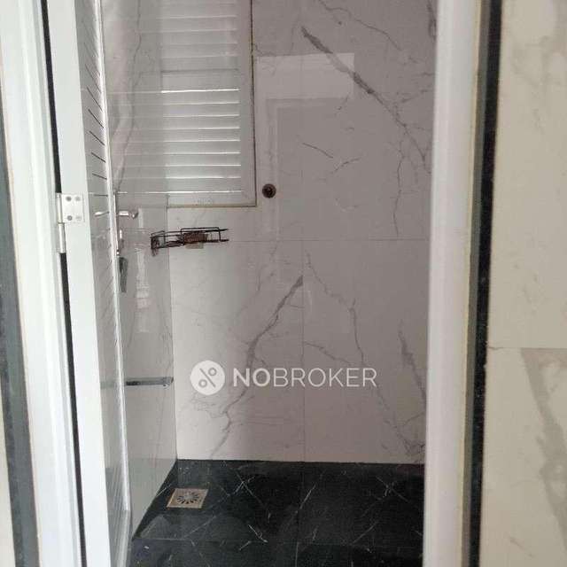 2 BHK Flat In Ruparel Ariana For Sale  In Parel East