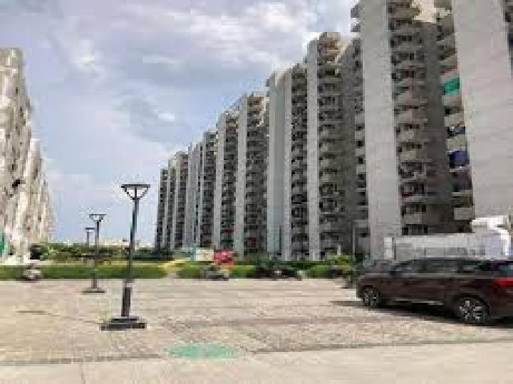 Signature Global Solera 2