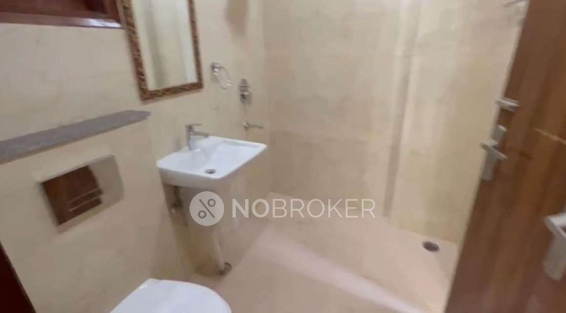 3 BHK Flat In Chhattarpur Enclave Phase 2 For Sale  In Chhatarpur, New Delhi