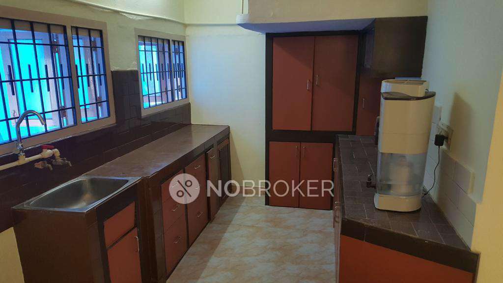 2 BHK Flat In Dharani Apartments For Sale  In Padmarao Nagar