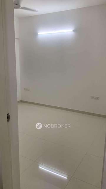 2 BHK Flat In Amanora Gold Towers for Rent  In Hadapsar