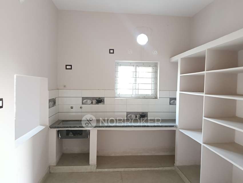 4+ BHK House For Sale  In Bank Colony, Neredmet