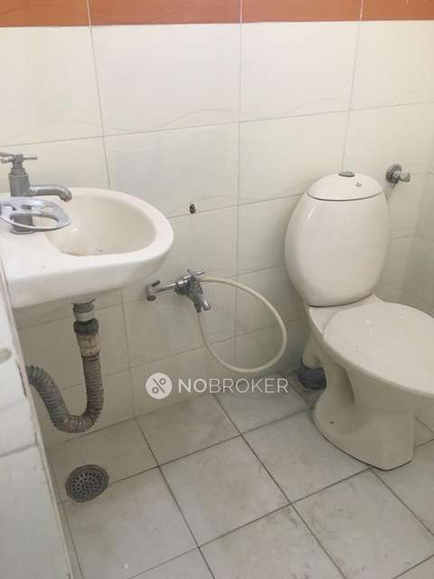 3 BHK Flat In Hyend Homes For Sale  In Madhapur