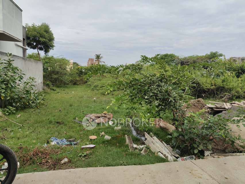 Plot For Sale  In Gerugambakkam