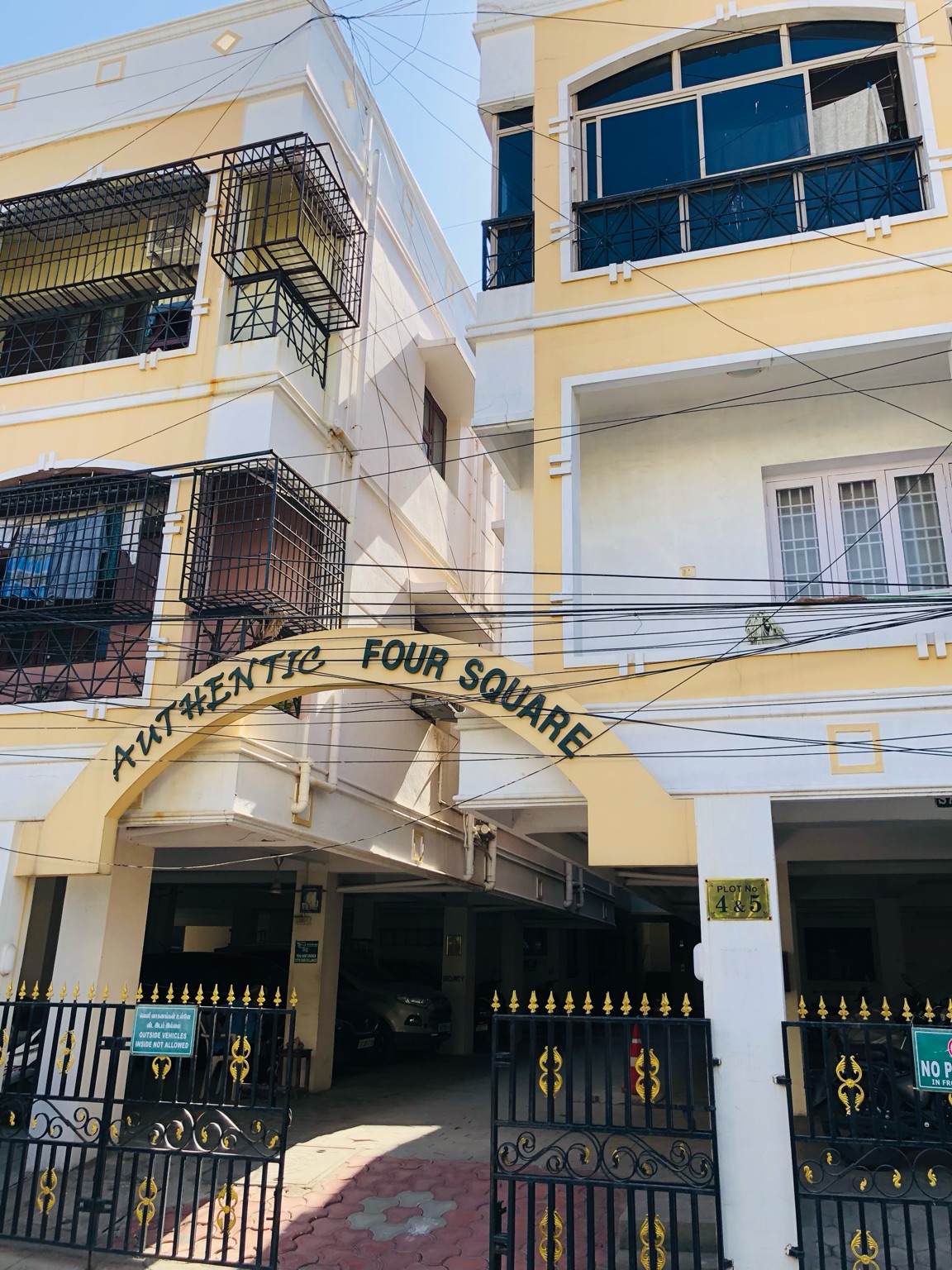 Authentic Four Square