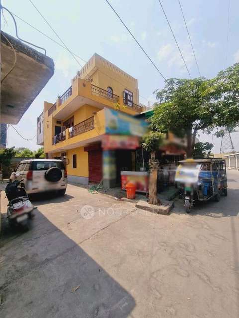4+ BHK Flat For Sale  In Sangam Vihar