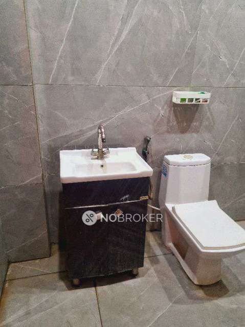 4+ BHK Flat For Sale  In Sangam Vihar